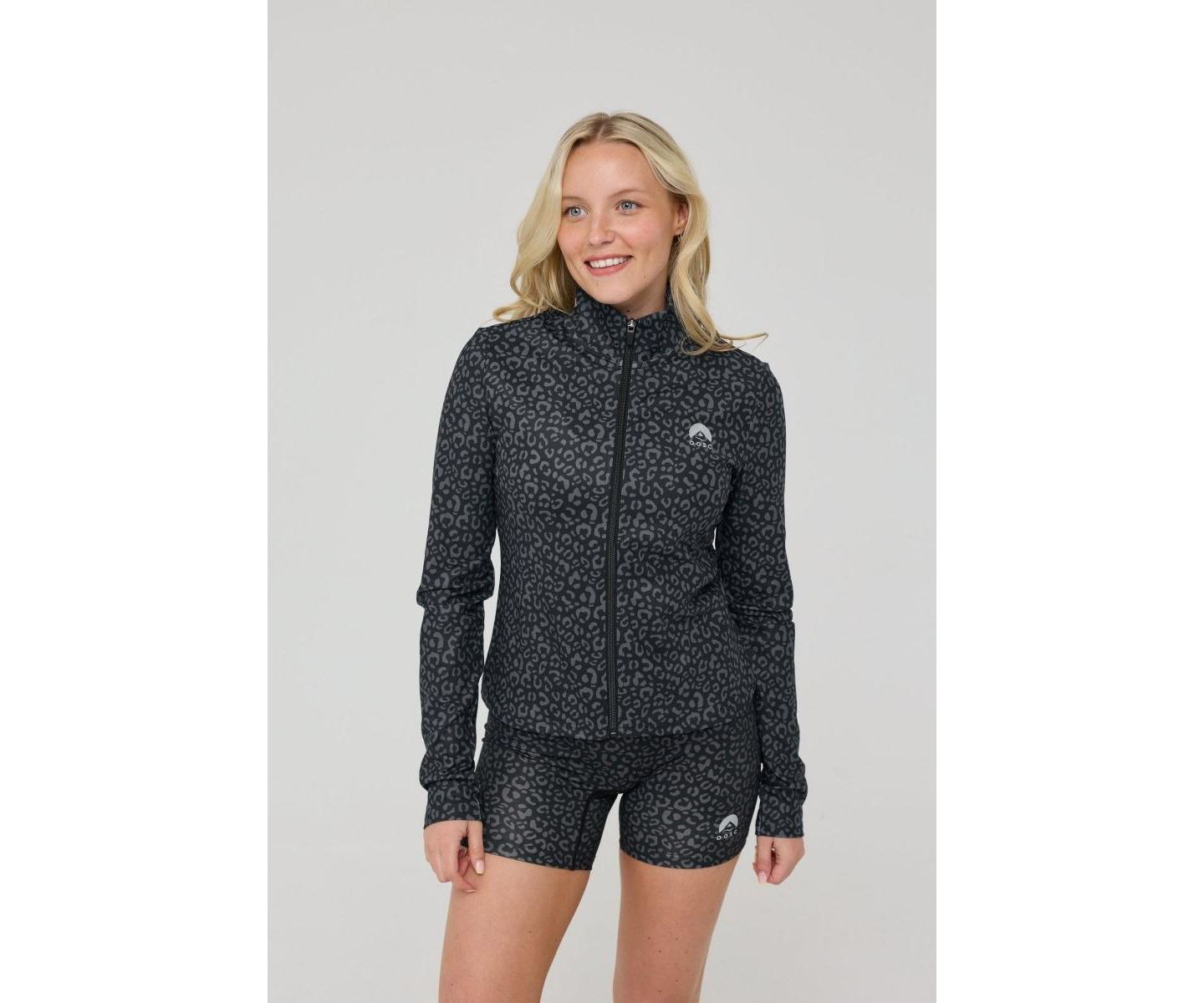 Женская куртка OOSC Infinite Cropped Zipped Jacket - Black Leopard — фото 1