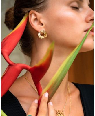 Nara Wave Stud Earrings