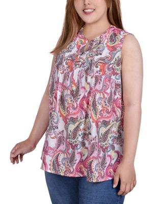 Plus Size Sleeveless Pintucked Top