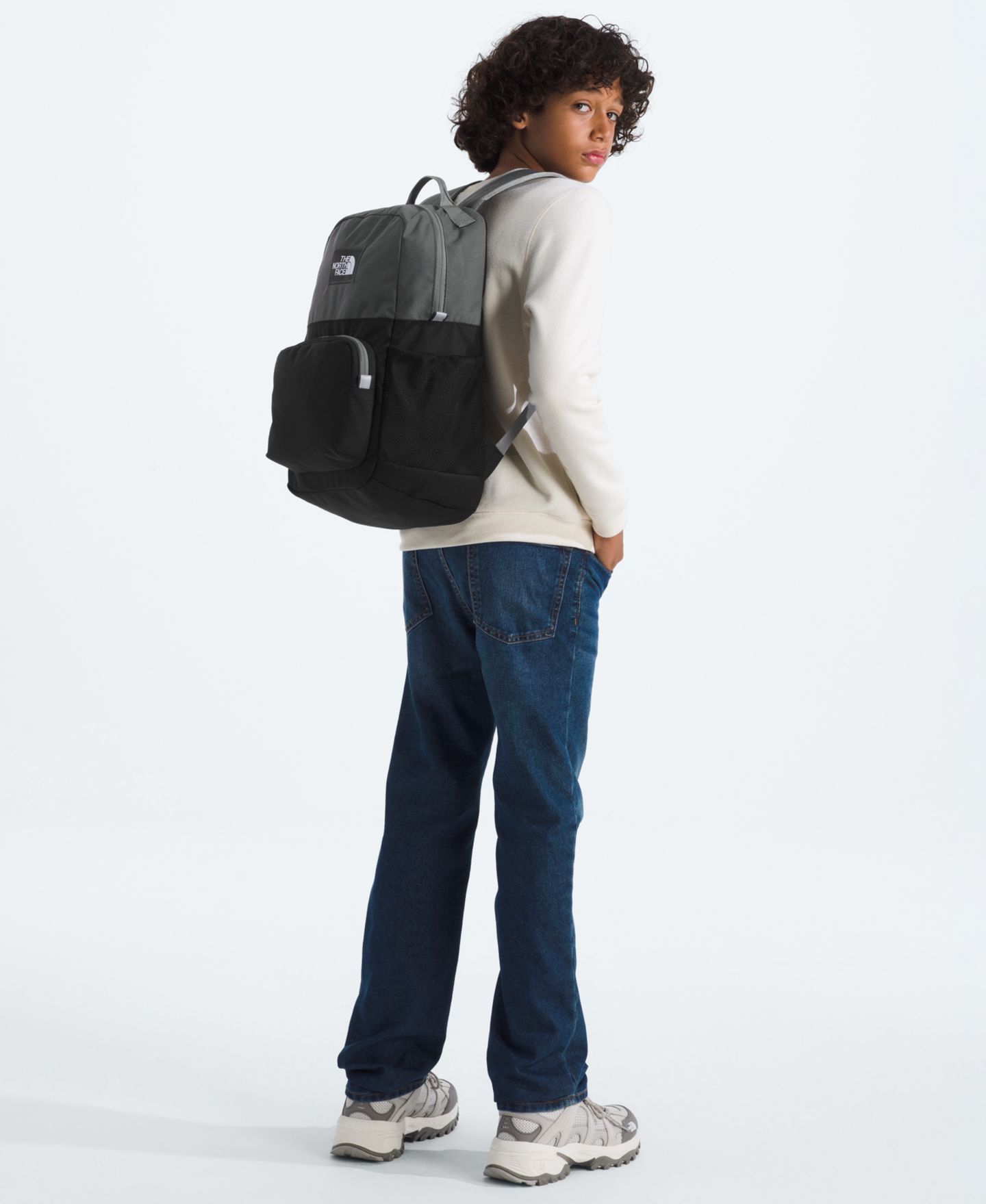 Рюкзак The North Face Youth Chuckwalla Daypack, цвет: Антрацитовый серый / Чёрный — фото 4