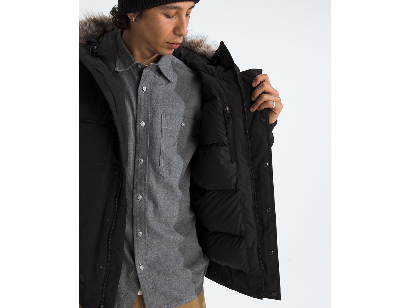 Мужская куртка The North Face McMurdo Bomber, цвет: Чёрный — фото 5