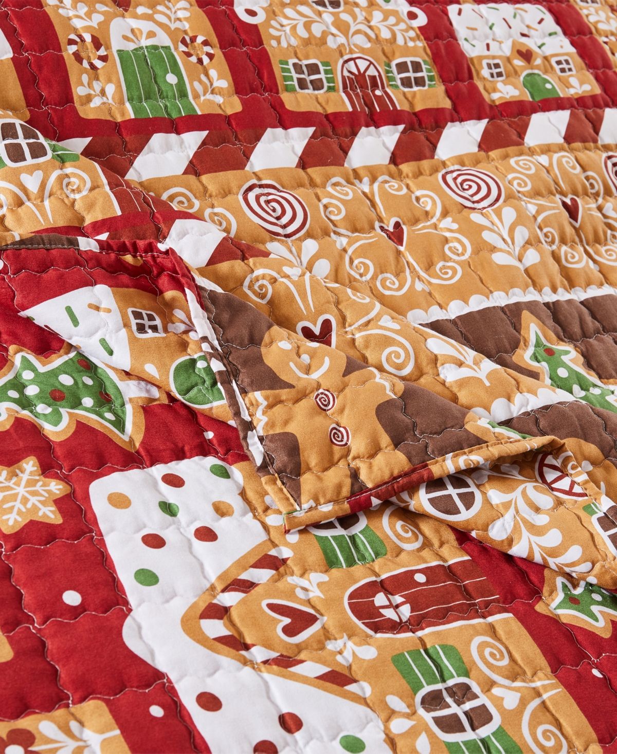 Greenland Home Fashions Gingerbread Lane Novelty Holiday Reversible Throw, 50" X 60" In Red