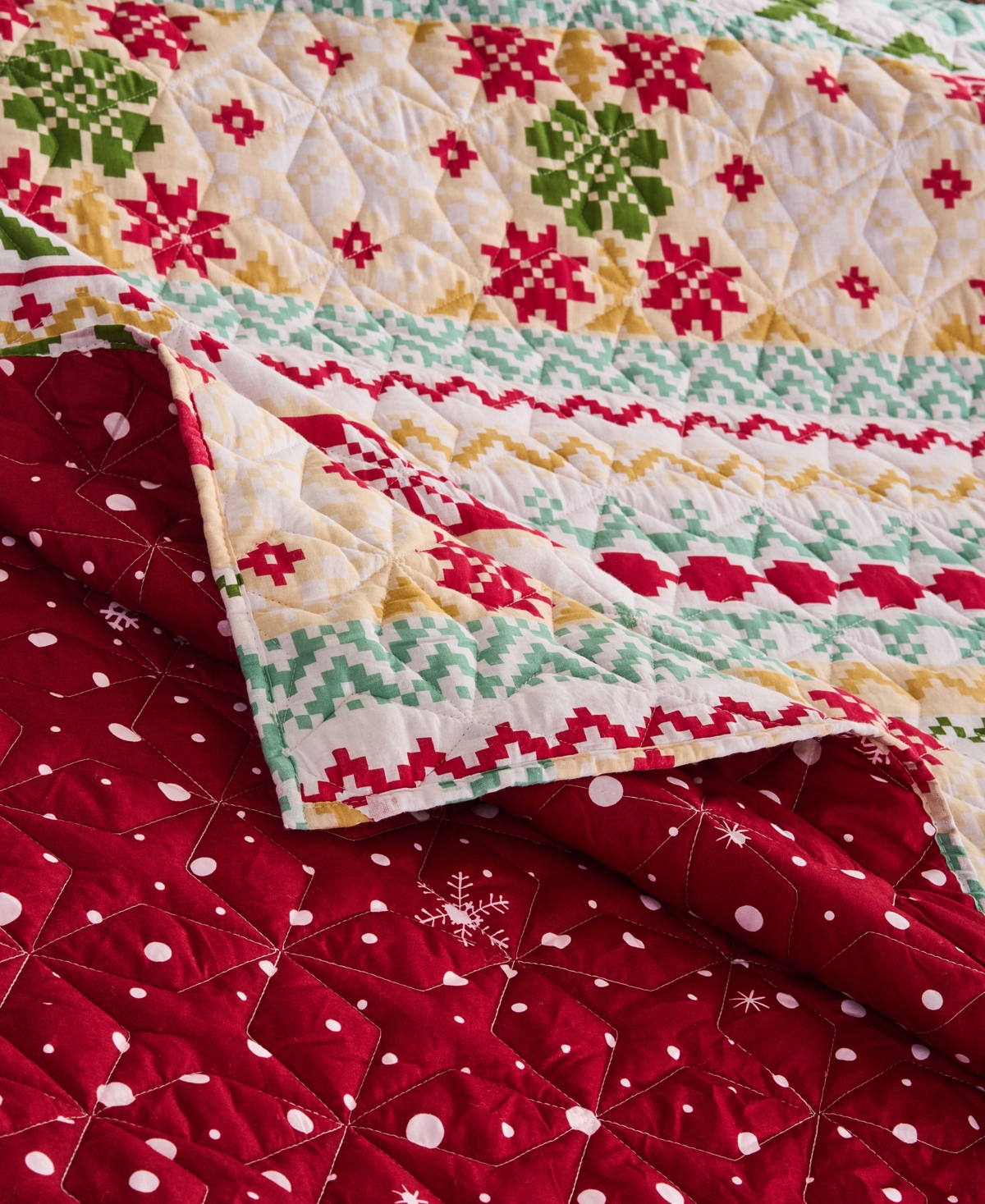 Greenland Home Fashions Fair Isle Snow Reversible Holiday Throw, 50" x 60"