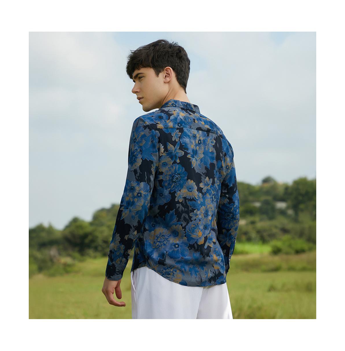 Campus Sutra Men's Bi-Hue Daisy Shirt