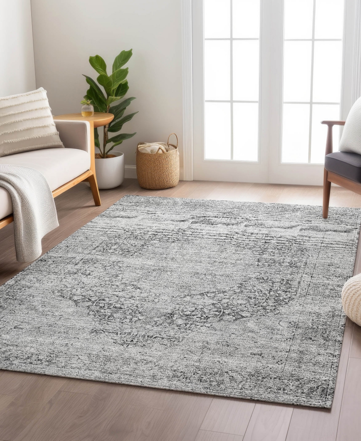 Dalyn Karaj Kj8 3'x5' Area Rug In Multi