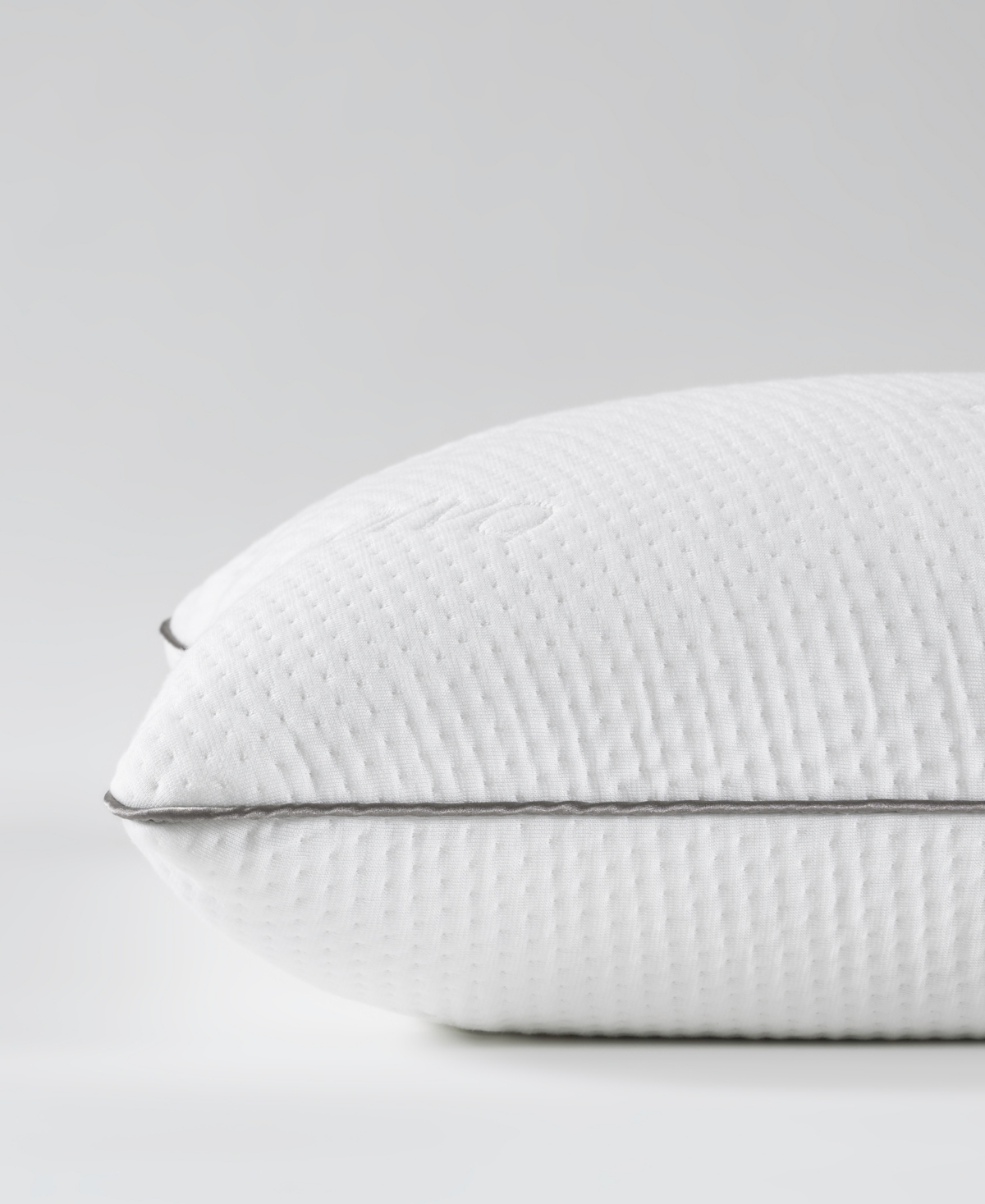 Saatva Cloud Memory Foam 2-Pack Pillow