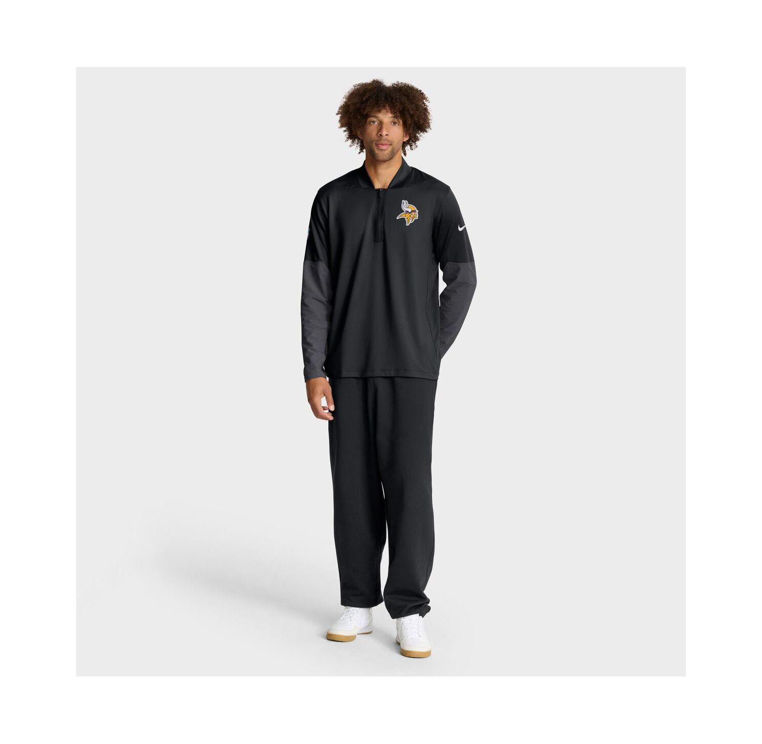 Men's Black Minnesota Vikings Sideline Dri-FIT Half-Zip Pullover Sweatshirt