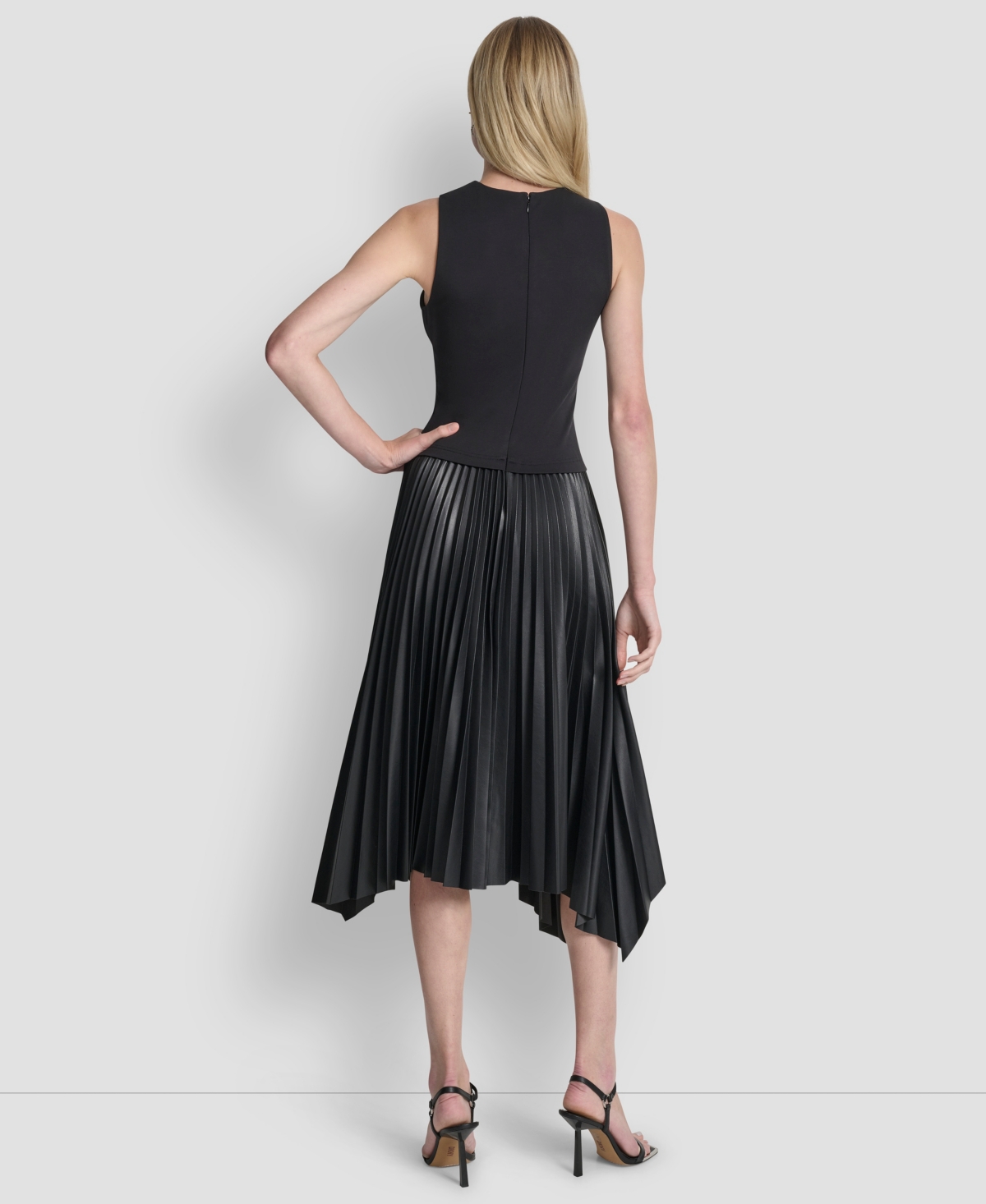 Dkny Women's Sleeveless V-neck Fit & Flare Dress In Black