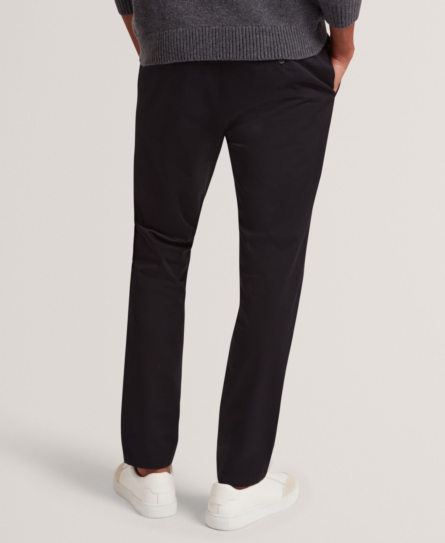 Men's Howeton Slim-Fit Chinos