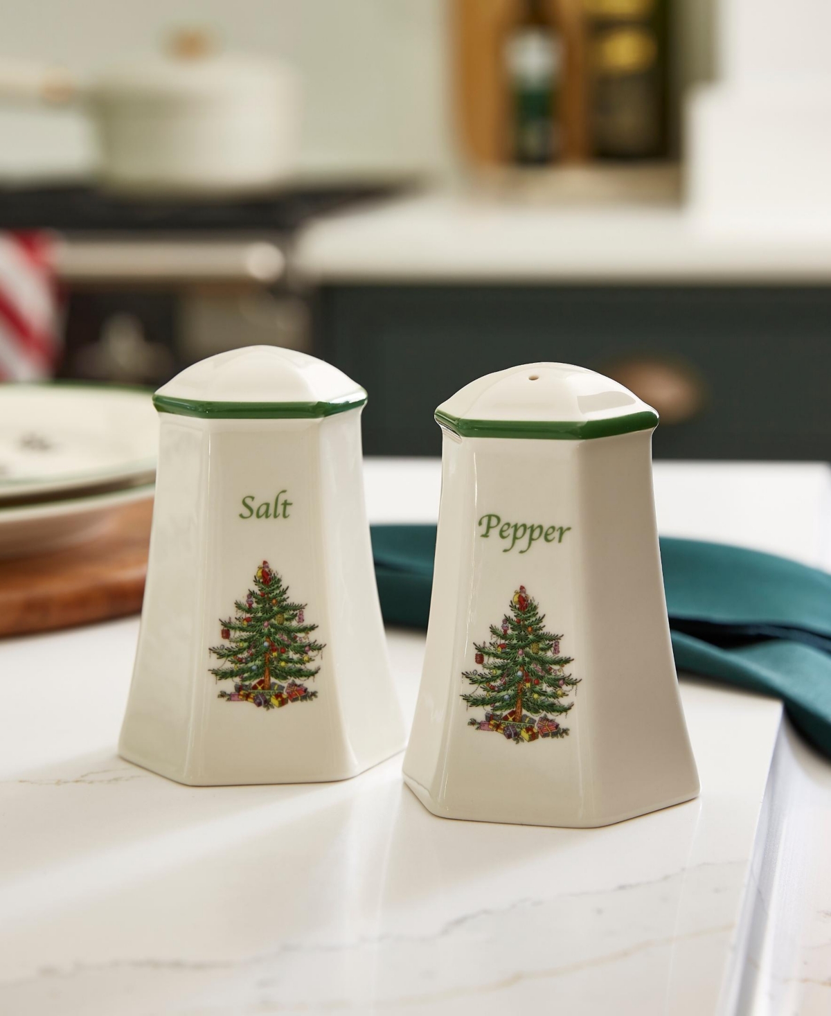 Spode Christmas Tree Hexagonal Salt & Pepper Set In Multi