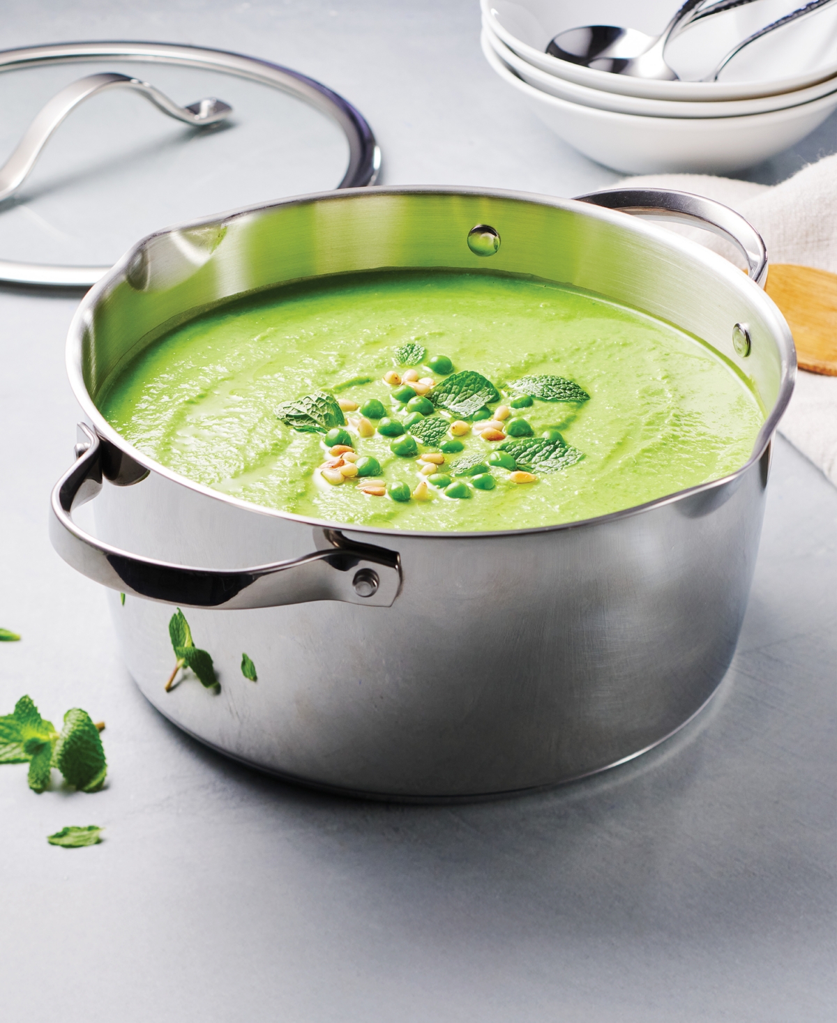 Tramontina Tempo Tri-ply Base Stainless Steel 5-quart Dutch Oven Pot With Glass Lid In Silver
