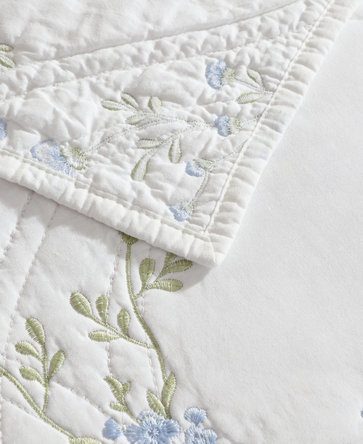 Laura Ashley Floral Embroidery Cotton 2-pc. Quilt Set, Twin In White