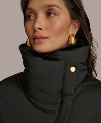 Women's Stretch Zip Closure Coat