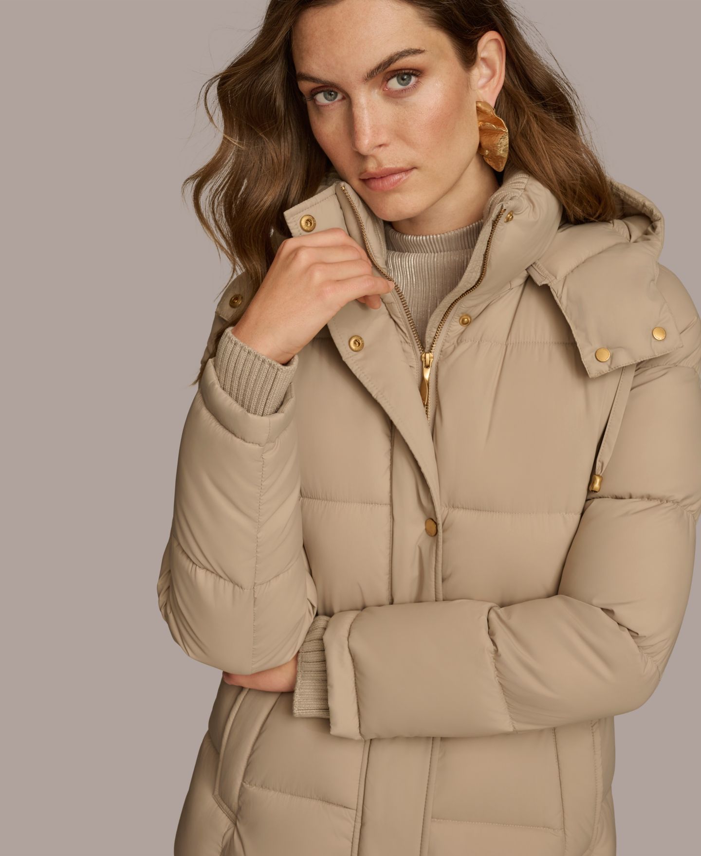 Женская куртка Donna Karan New York Hooded Puffer, цвет: Тёмный серо-коричневый — фото 9