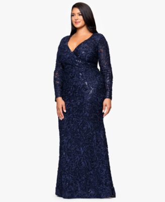 Plus Size Lace Detail V-Neck Ball Gown