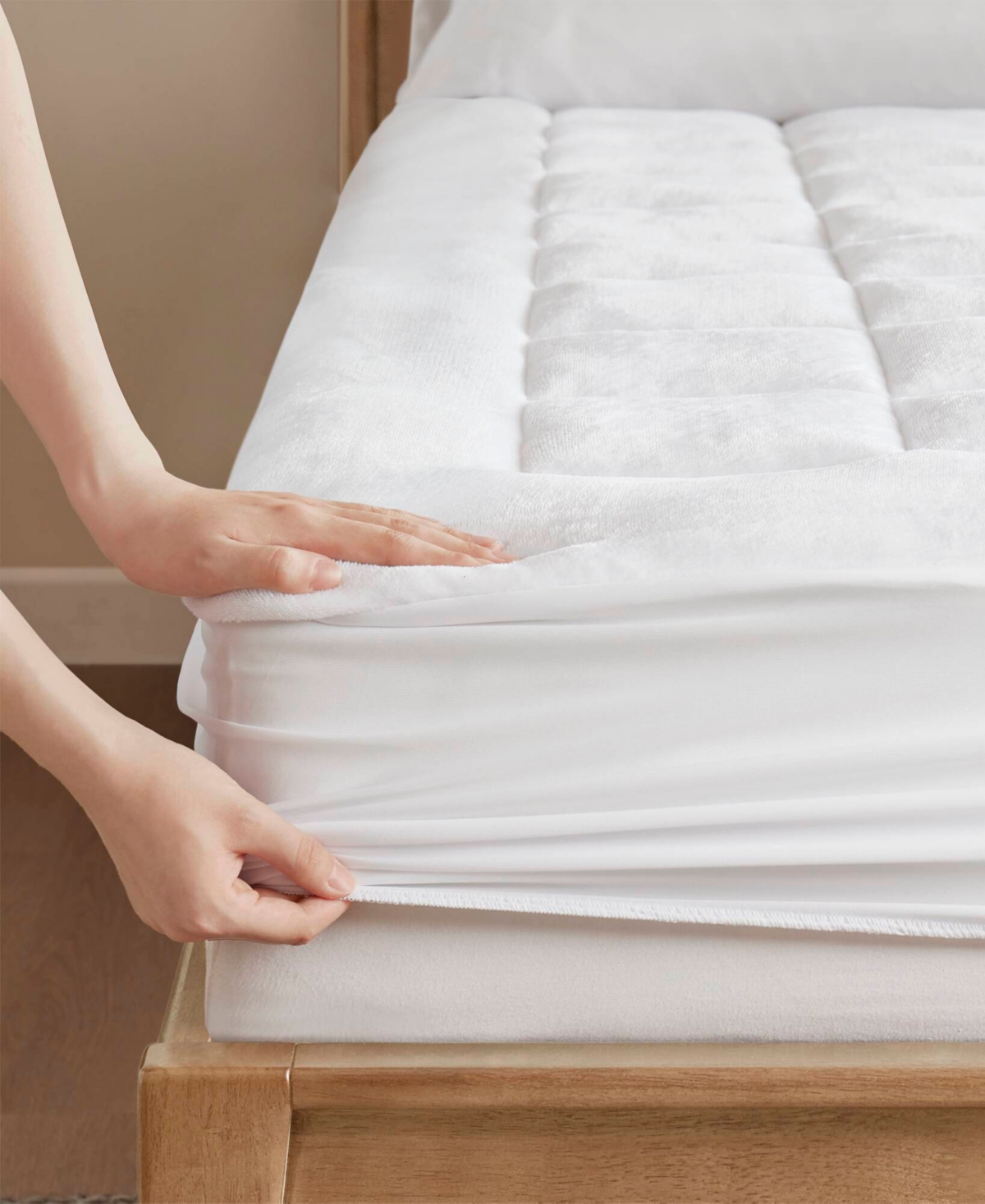 Madison Park Cloud Soft Plush Waterproof Mattress Pad