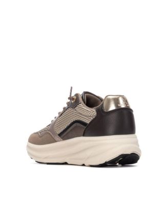 Women's Casual Sneakers