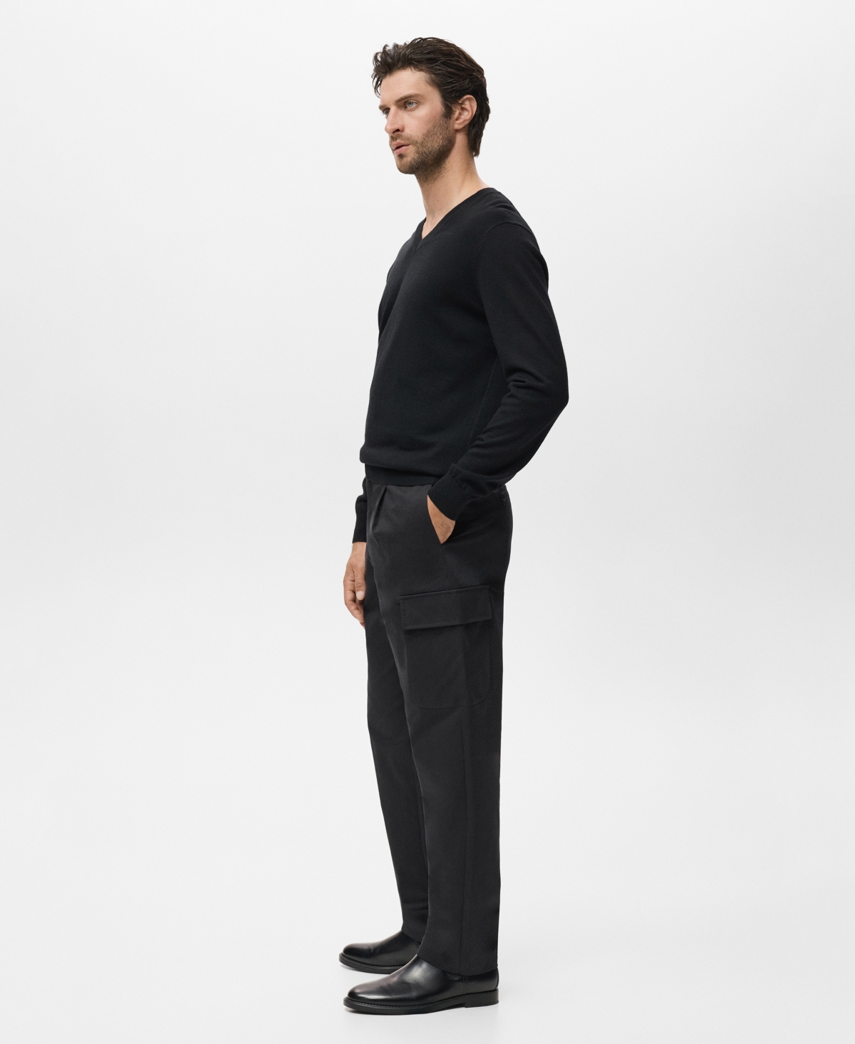 Mango Solid Wool V-neck Sweater In Black