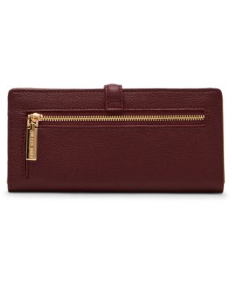 2 Piece Gift Set with Sculpted Buckle Wallet and Removeable Card Organizer