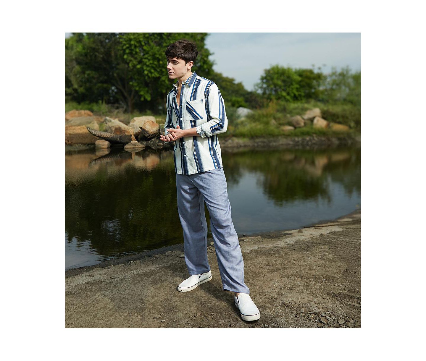 Мужская рубашка Cahoot Campus Sutra Shadow-Striped Oversized Shirt., цвет: Синий / Белый — фото 9