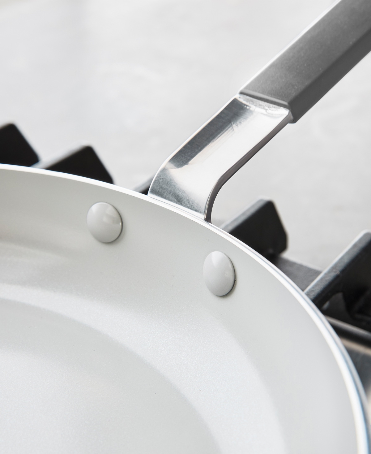 Greenpan Bobby Flay Ceramic Nonstick 10" Frypan In Gray