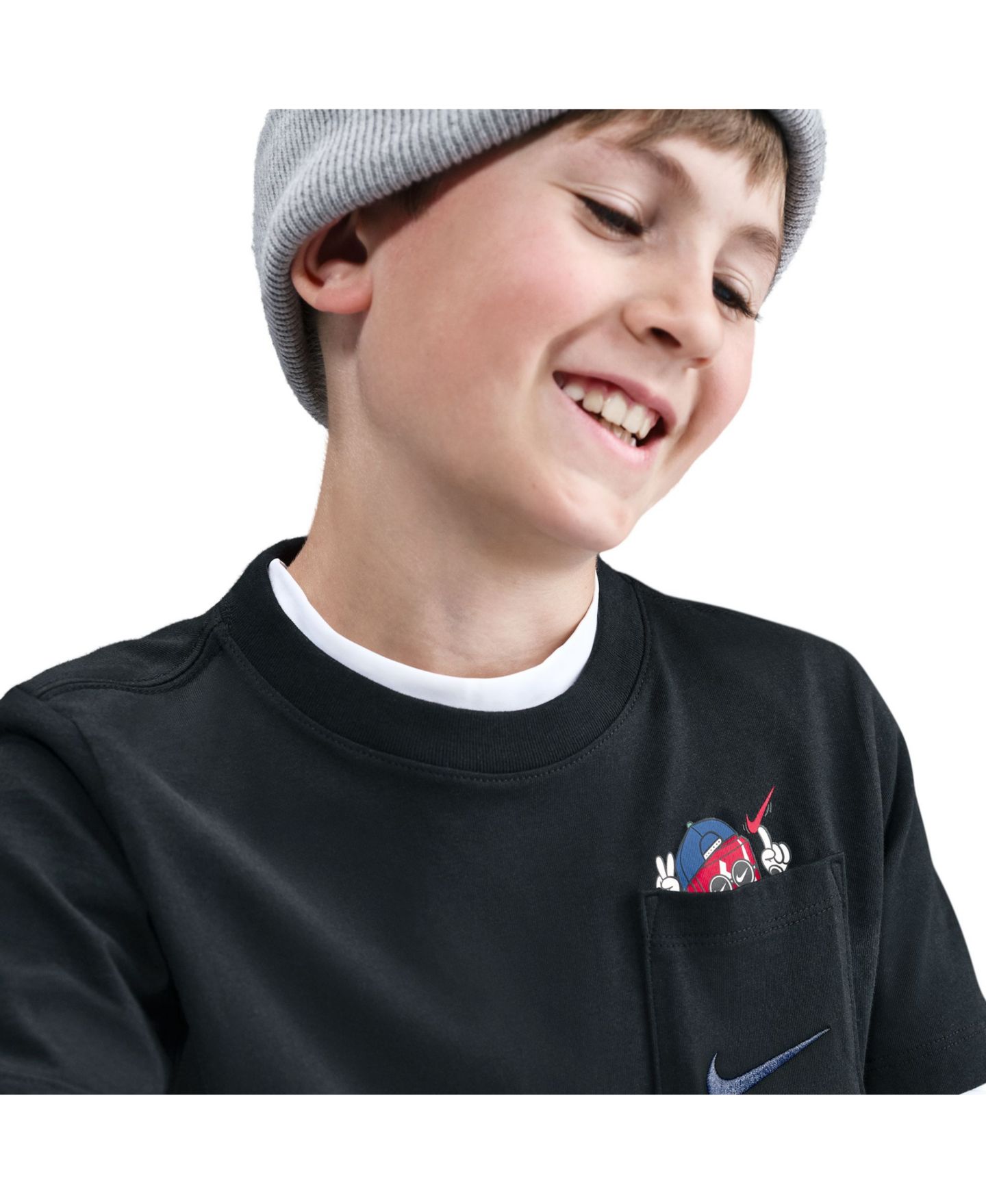 Футболка Nike Sportswear Cotton Pocket Graphic T-Shirt для мальчиков, цвет: Чёрный — фото 5