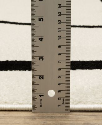 Quinn QUI06 5' x 8' Area Rug