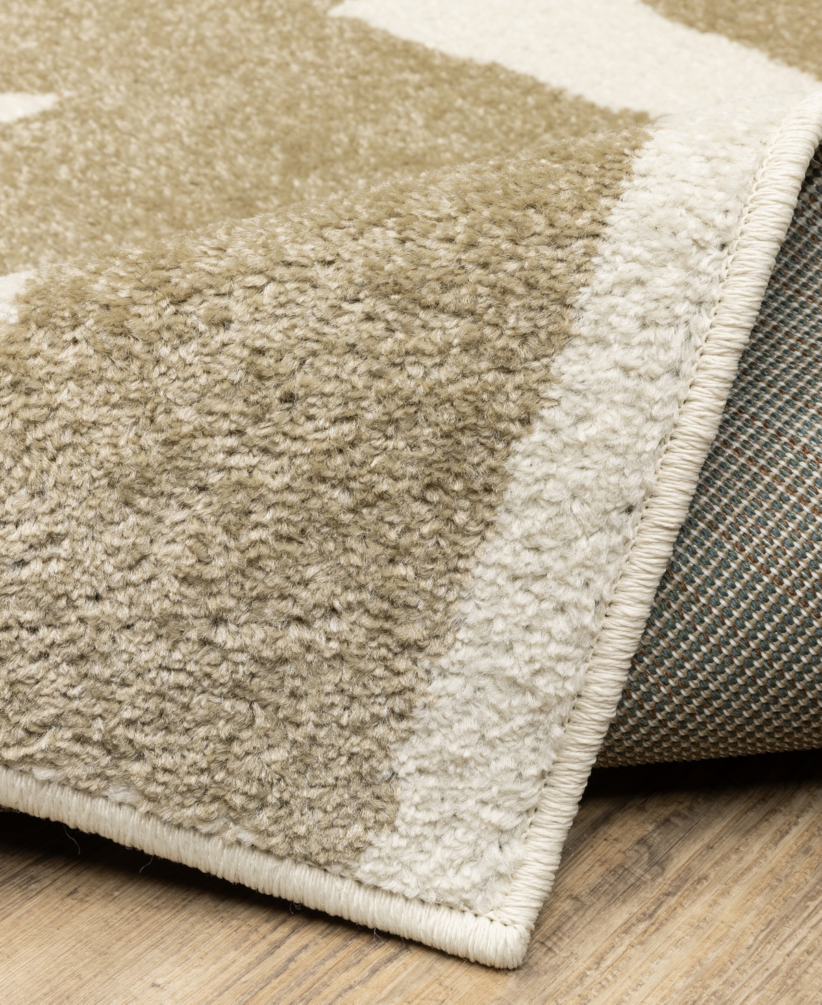 Oriental Weavers Quinn Qui09 5' X 8' Area Rug In Sand