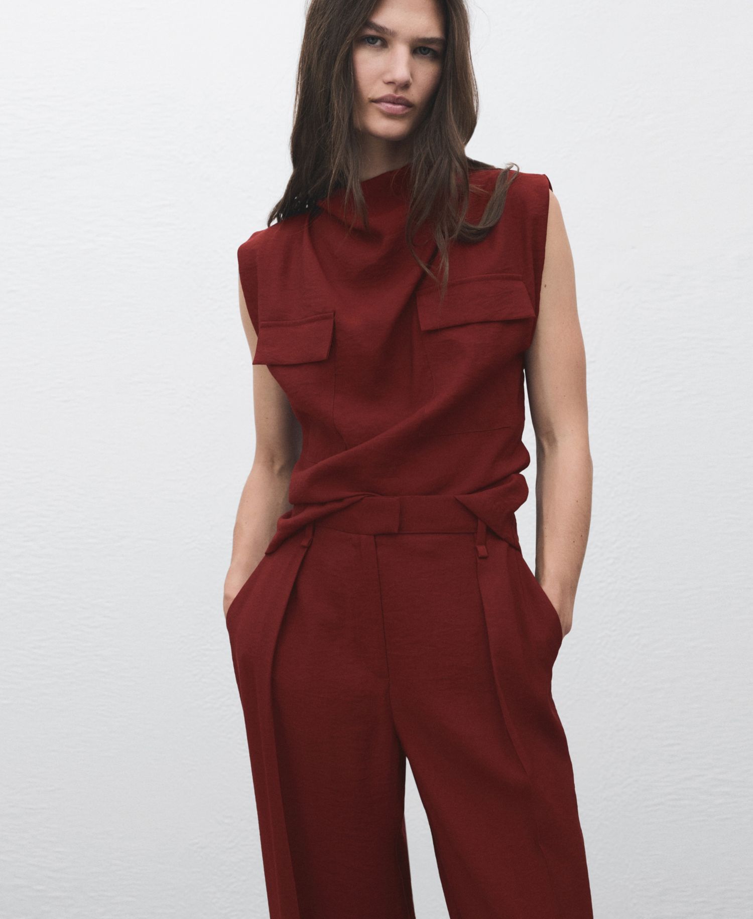 Women's Straight-Fit Pleated Pants