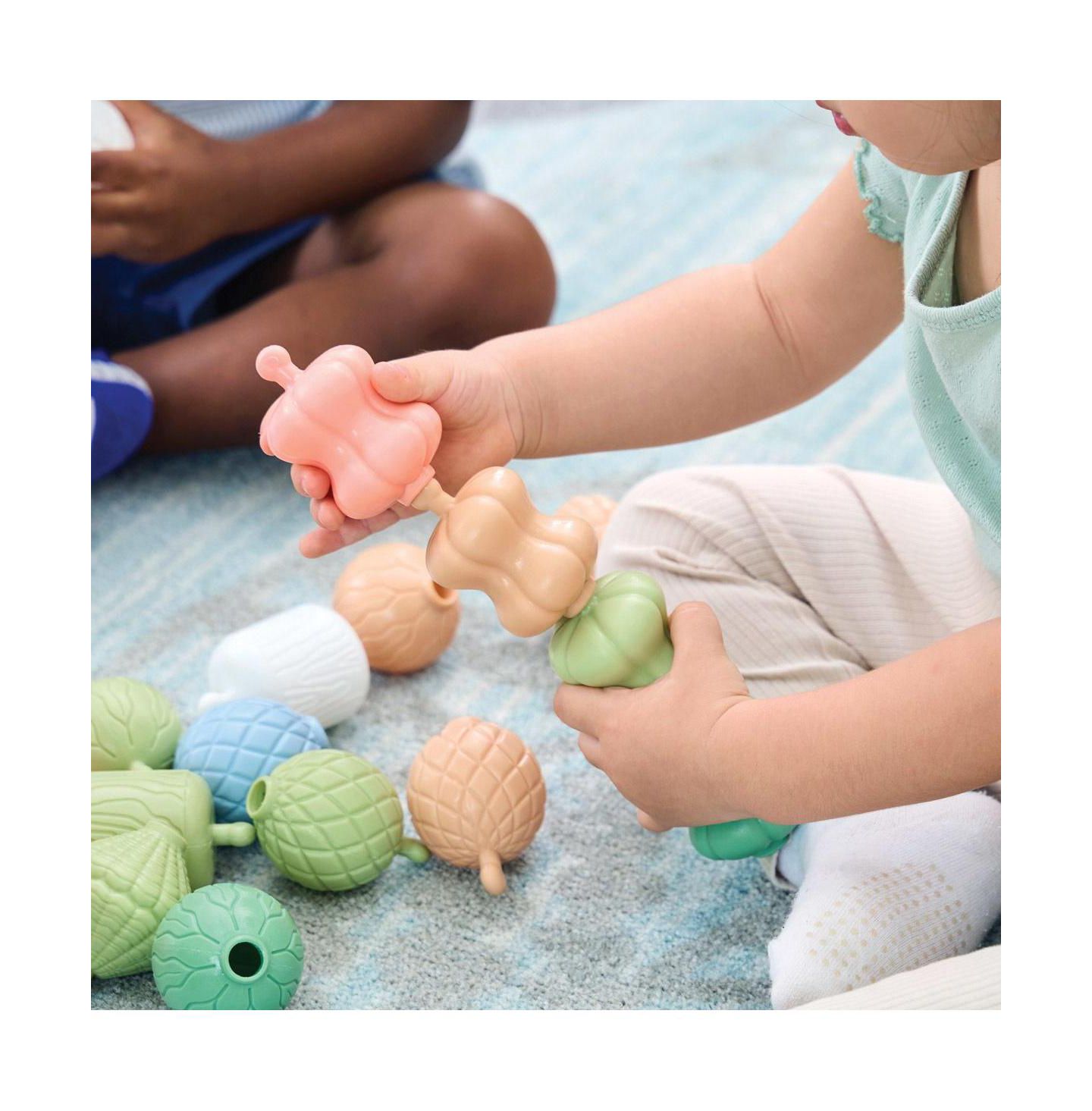 Детский конструктор Kaplan Early Learning Nature Easy-Link Friction-Fit 35-Piece Building Set, 12 Months and Up, цвет: Разноцветный — фото 3