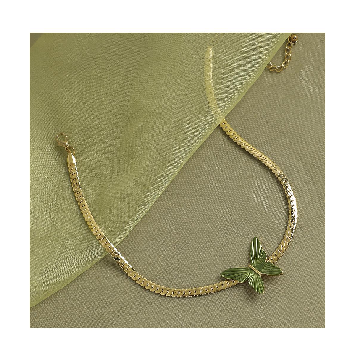 Sohi Majestic Jewel Pendant In Gold