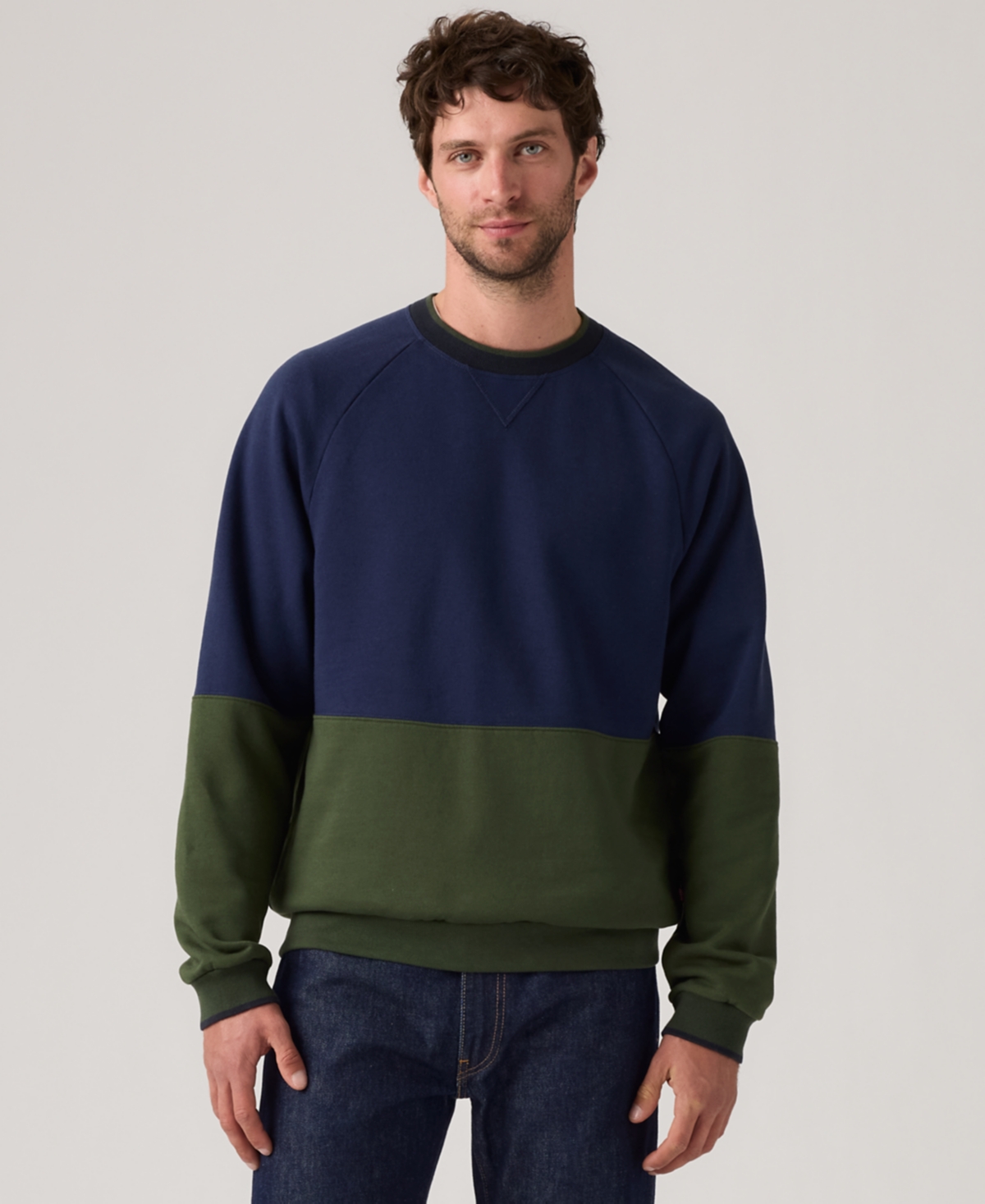 Levi's Levi' Men's Relaxed Fit Crewneck Long Sleeve Red Tab Logo Sweatshirt In Blue