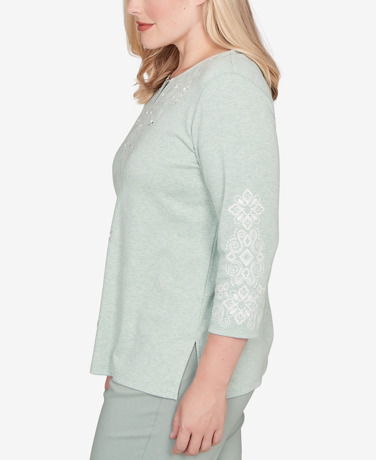 Alfred Dunner Plus Size Stockbridge Classic Fit Soft Embroidered Pattern Top In Green