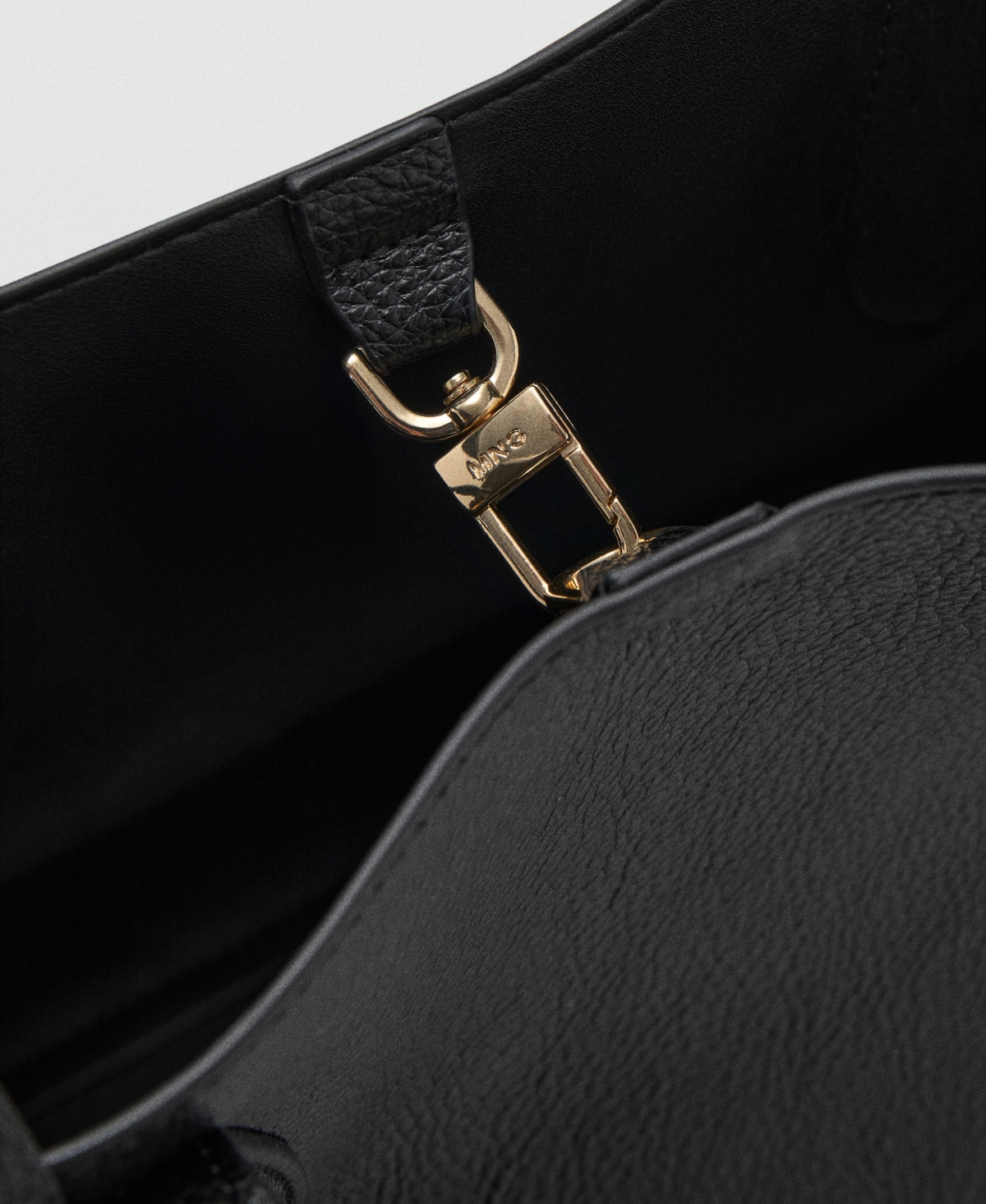 Mango Women's Pebbled Leather Effect Small Bag