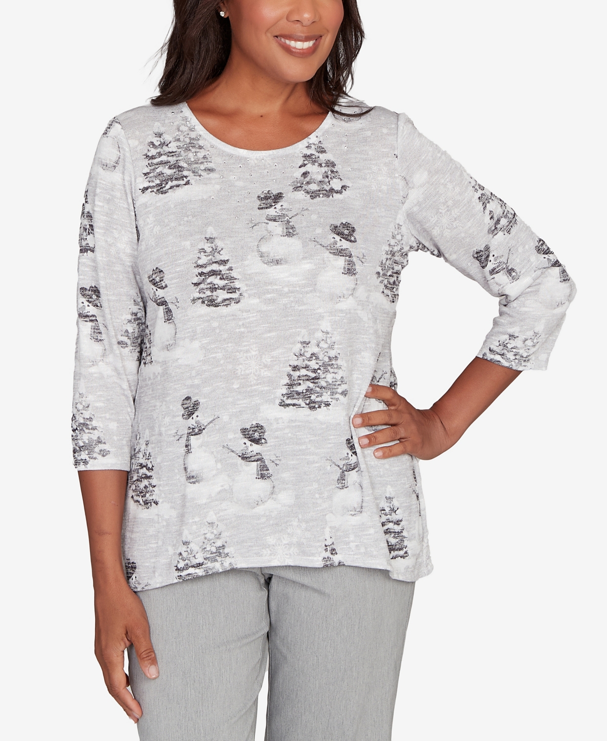 Alfred Dunner Petite Stockbridge Playful Snowmen Scene Knit Top In Gray