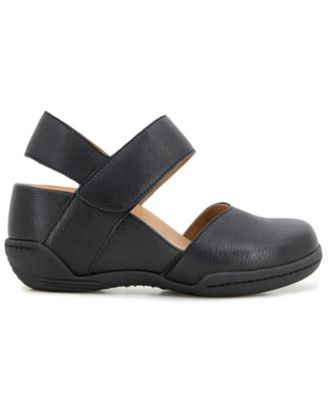 Women's Nia Casual Wedge Shoe