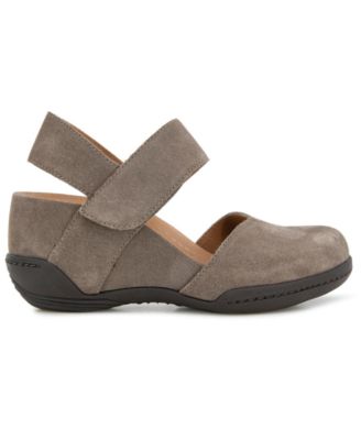 Women's Nia Casual Wedge Shoe