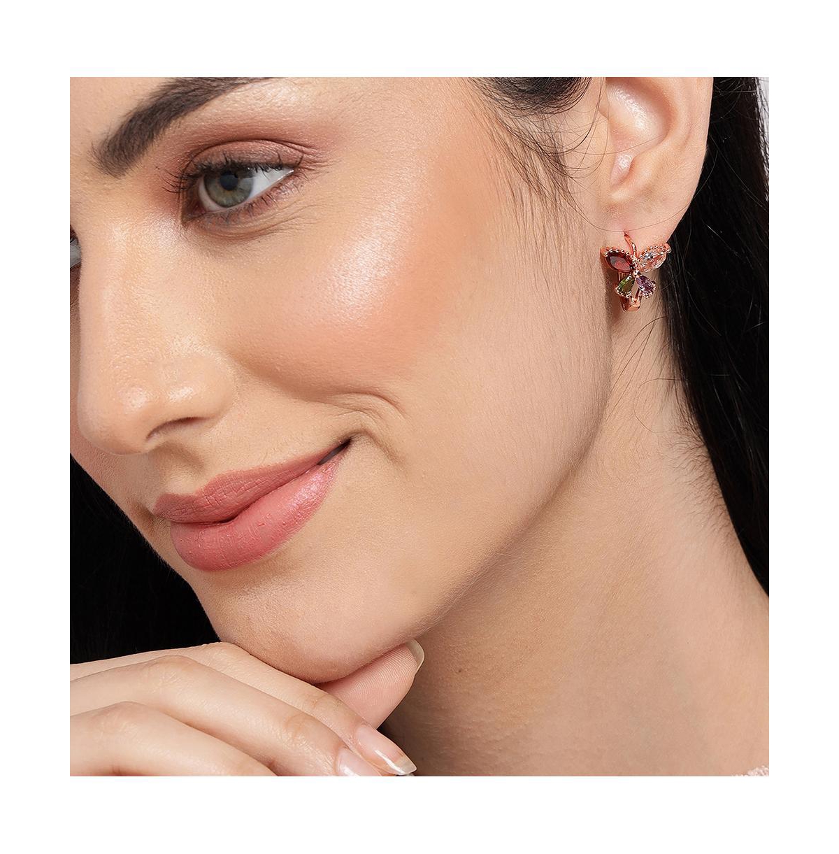 Sohi Trendy Lever Back Earrings In Gold
