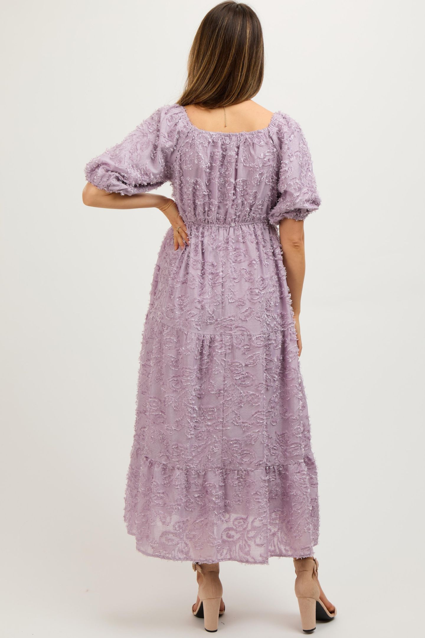 Женское платье Pinkblush Lavender Fringe Textured Short Puff Sleeve Midi, цвет: Лавандовый — фото 4