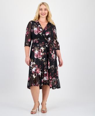 Connected - Plus Size V-Neck Belted 3/4-Sleeve Dress