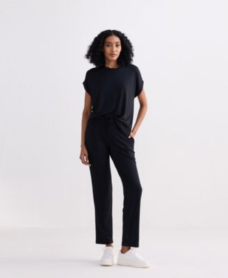 Women's Relaxed Tee in Black
