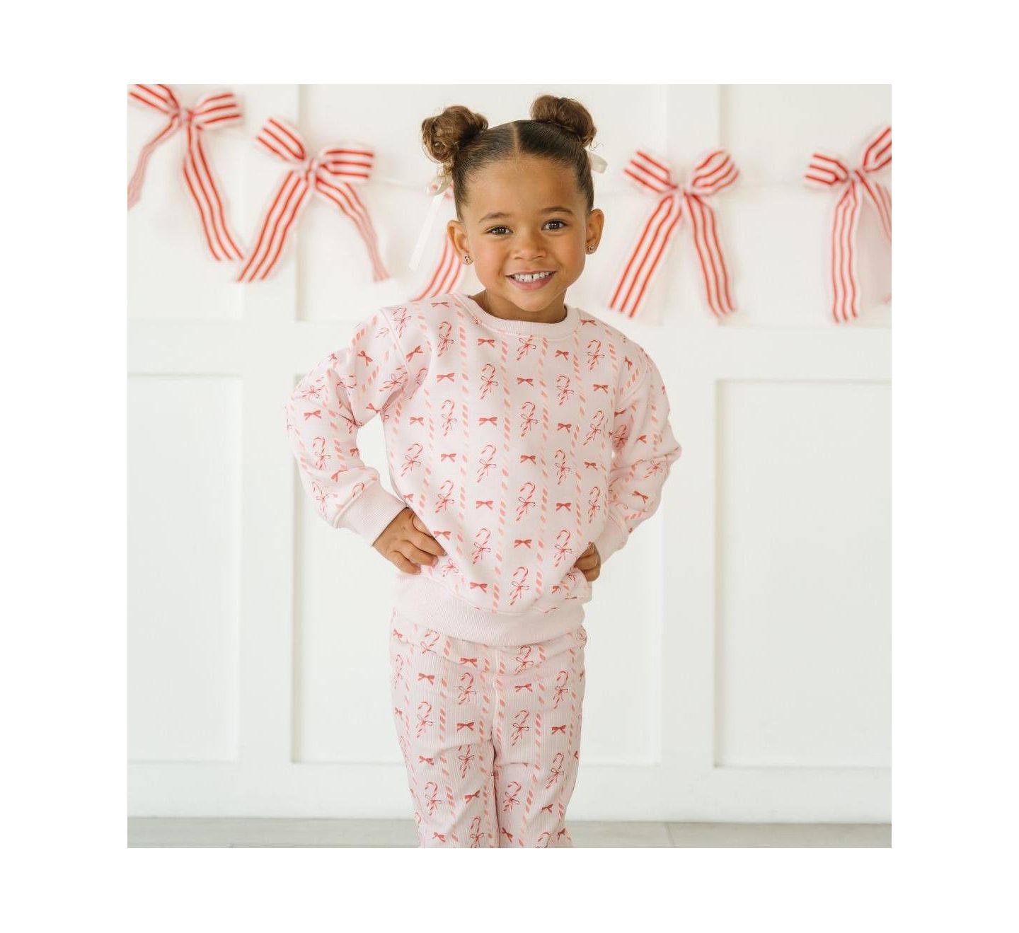 Толстовка Sweet Wink Candy Cane Lane Christmas для девочек-малышей, цвет: Розовый — фото 3