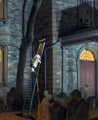 10' Outdoor Ladder Climbing Zombie