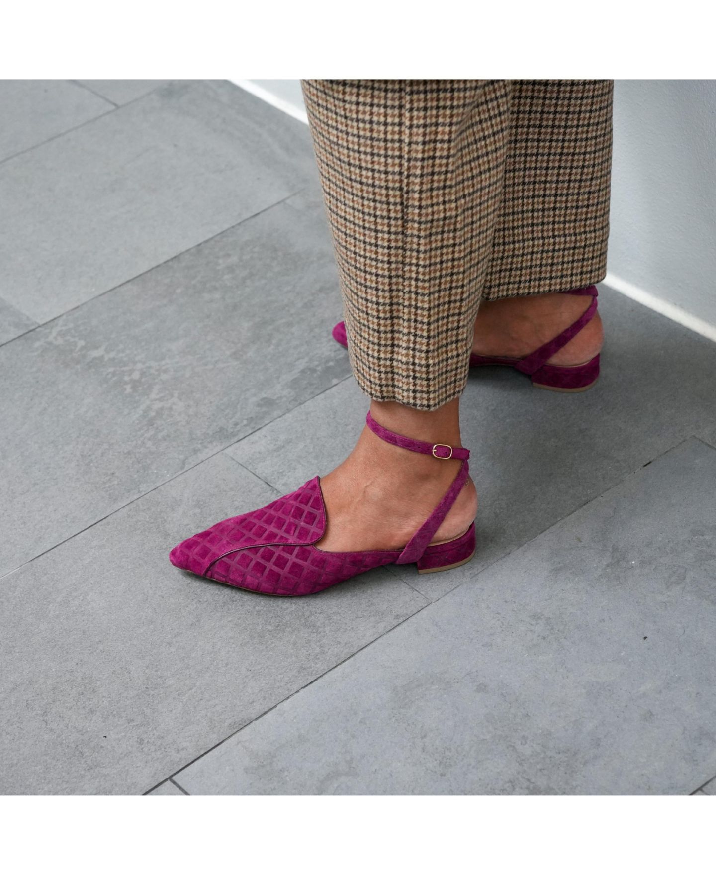 Женские сандалии Alterre Malbec Puff Marilyn Customizable Loafer Slide — фото 4