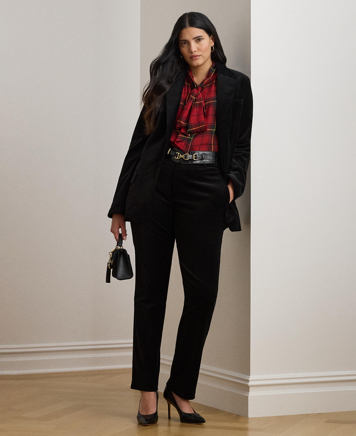 Ralph Lauren Plus Size Stretch Velvet Cropped Pant In Black
