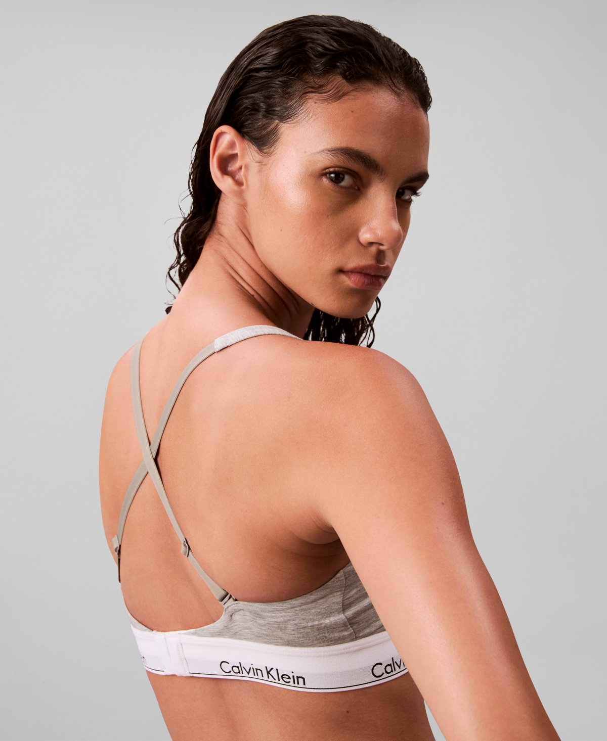 Calvin Klein Women's Flexible-Fit Full Coverage Bralette