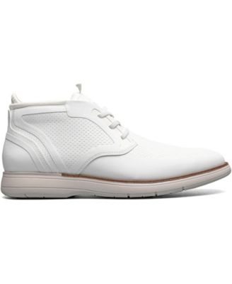 Men's Eastmont Almond Toe Chukka Boots