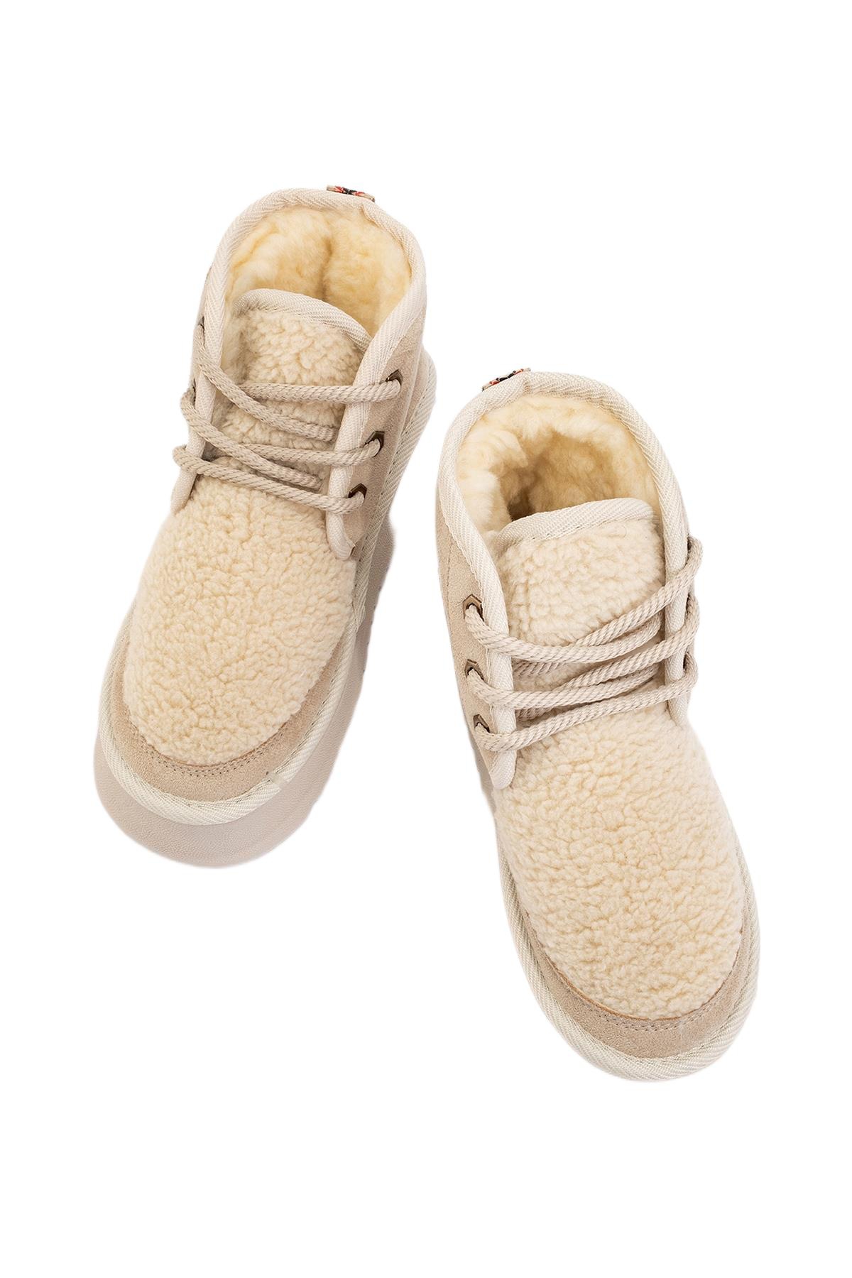 Prologue Shoes Tyson Lace Up Boot (Women)