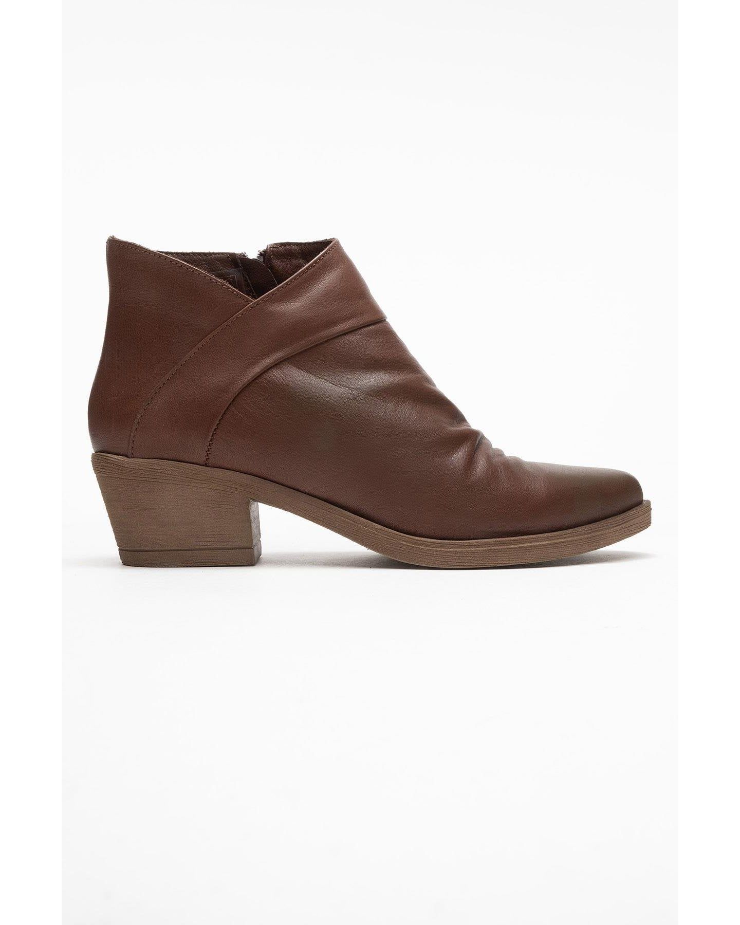 Женские ботинки Forever & Always Shoes Rule Leather Chunky Boot, цвет: Коричневый кожаный — фото 6