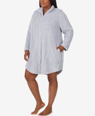 Plus Size Textured Long Sleeve Robe
